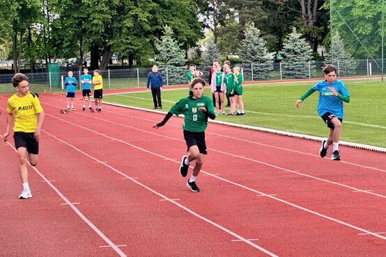 Powiatowy czwórbój lekkoatletyczny wyłonił najlepsze drużyny
