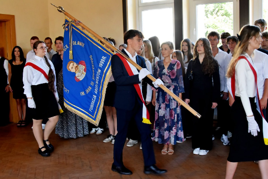 Uroczystość rozpoczęcia roku szkolnego w LO